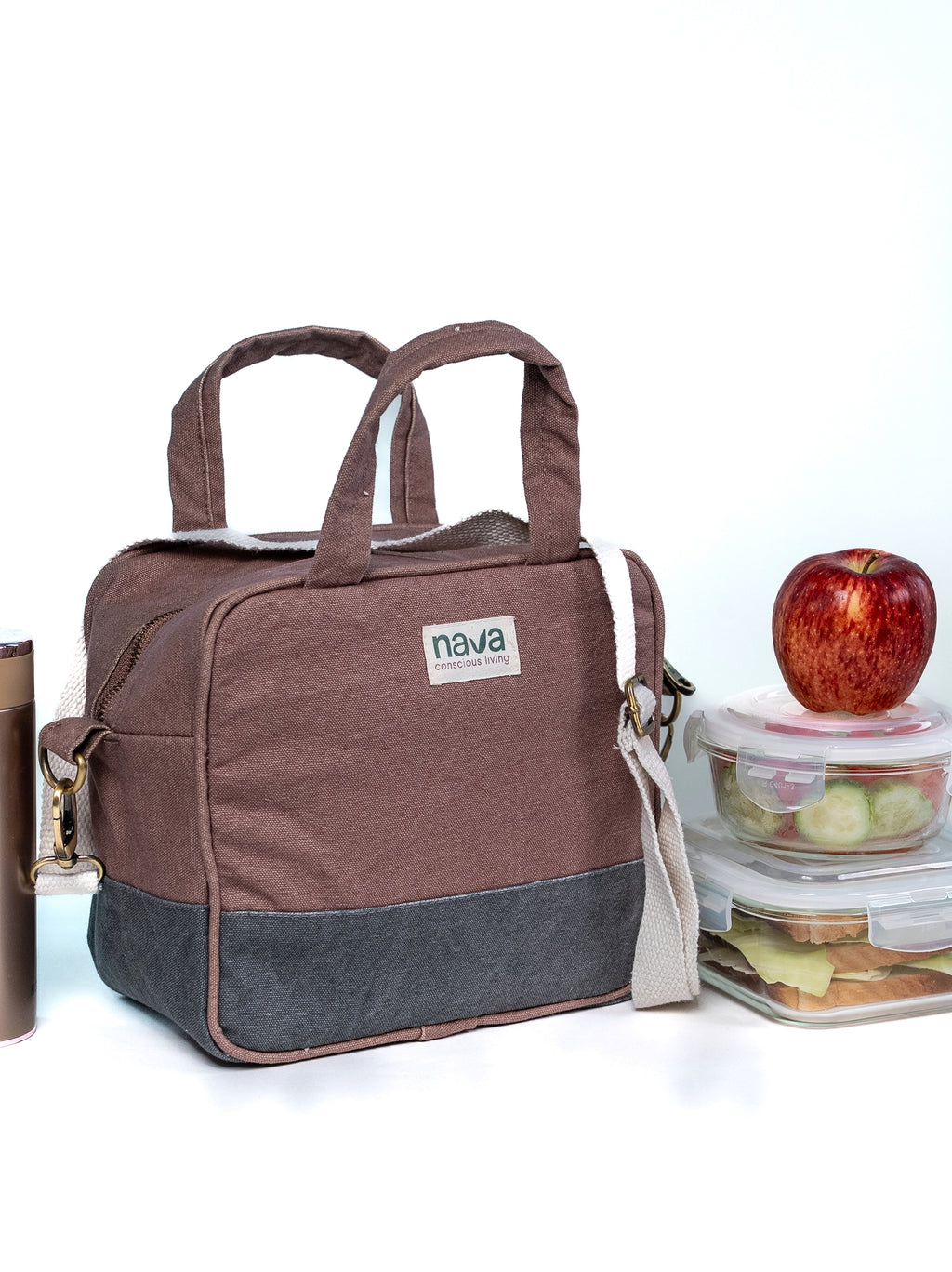 Nava Insulated cotton bag made from sustainable materials to keep your food fresh, with ample storage.